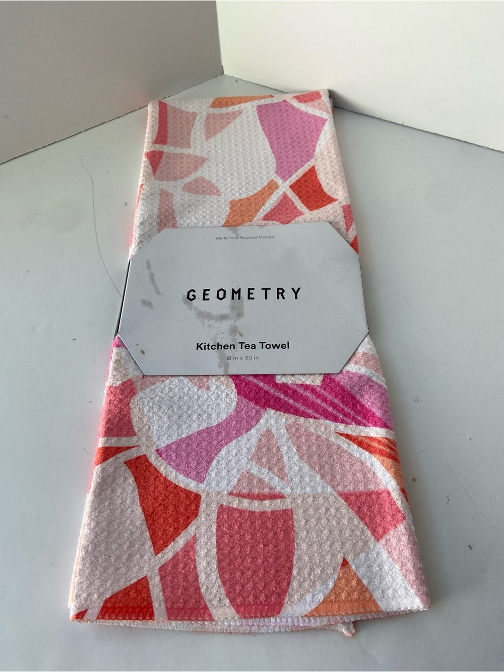 Geometry Kitchen Tea Towel Pattern Floral Pink 18”x30” Brand New Never Used!
